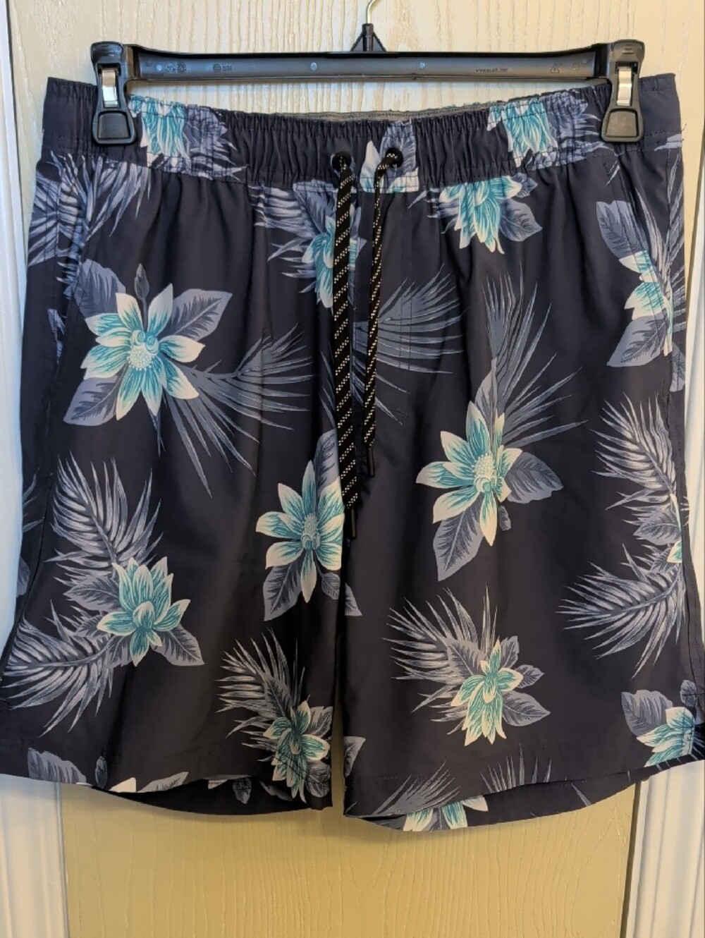 Hurley Men's Black Floral Swim Trunks Size L | Quick Dry Lined Board Shorts